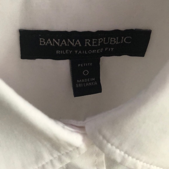 Banana republic white button down shirt - Picture 3 of 3